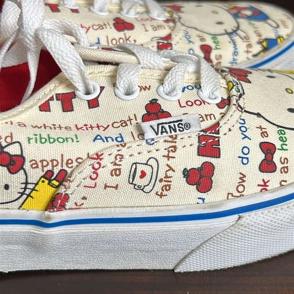 Vans X Hello Kitty Limited Edition 2014 Low Top Kids Sneakers size 4 - Picture 7 of 16